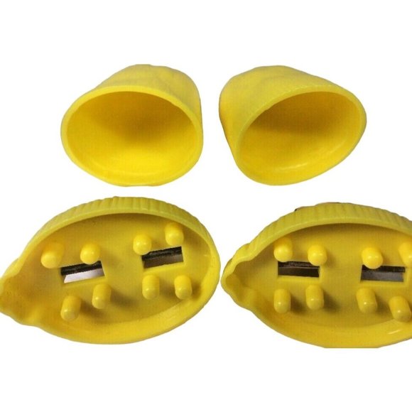 2 Old MacDonald Had a Farm Electronic Board Game Pink Pig Hay Stack Movers Pawns - Picture 4 of 4